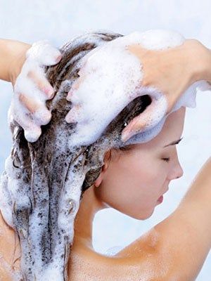 Read more about the article Doing shampoo regularly is harmful?